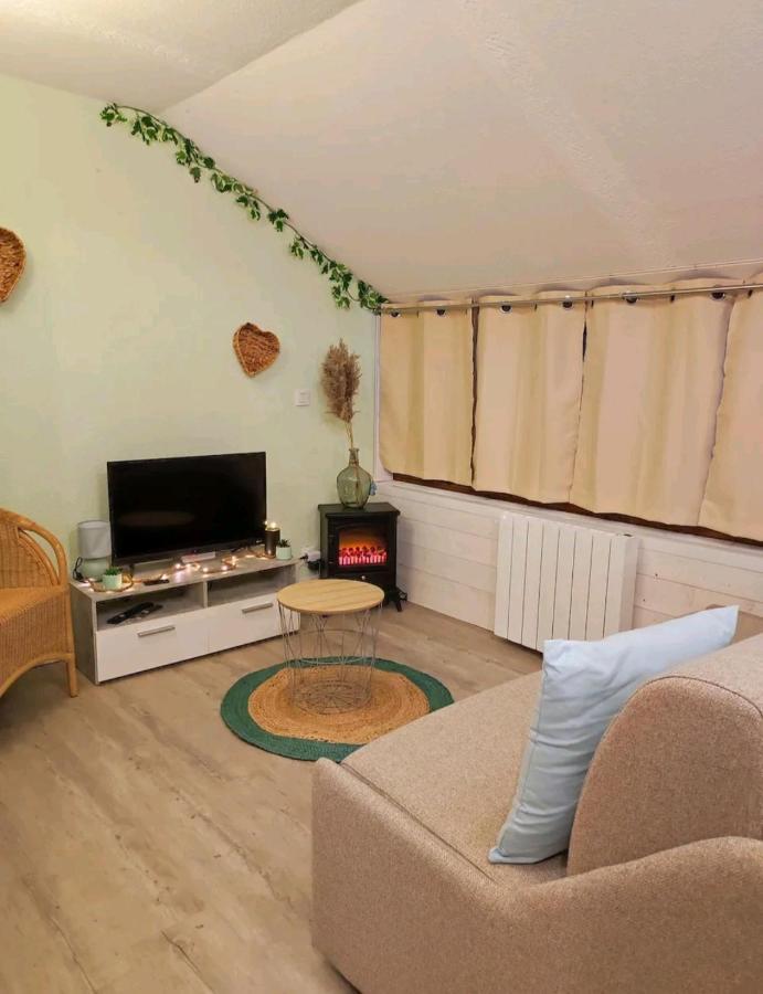 Le Cosy Liberty Apartment Ustou Luaran gambar